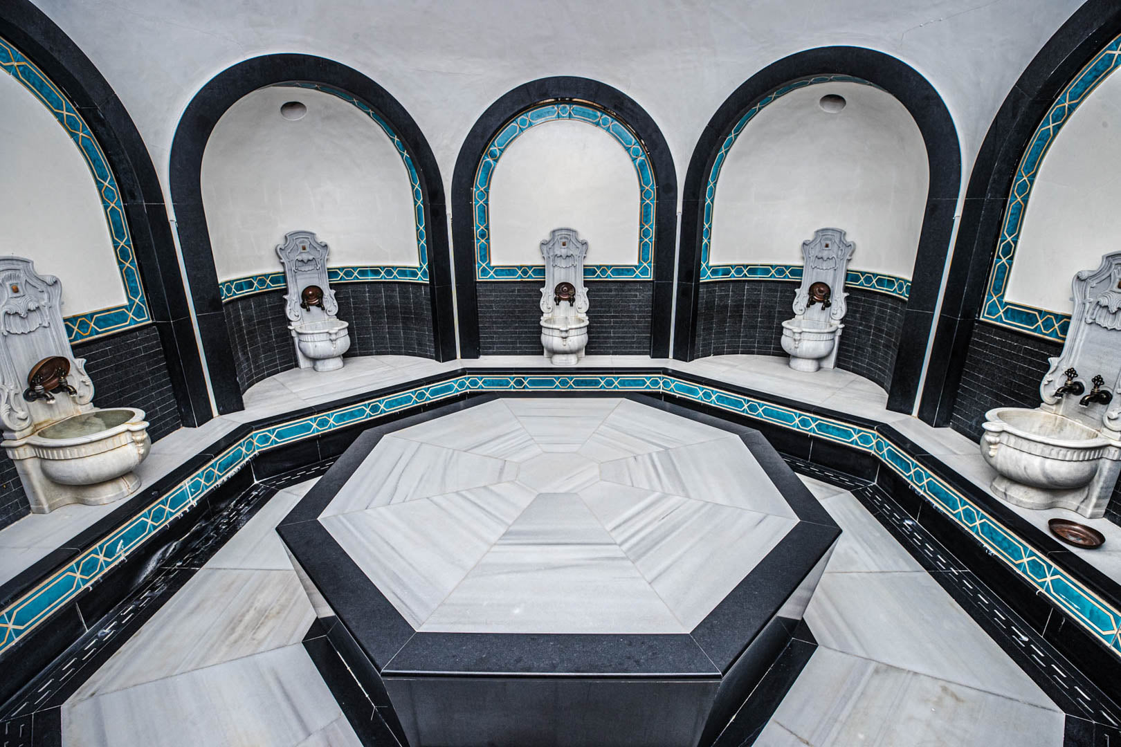 Divan İstanbul Otel